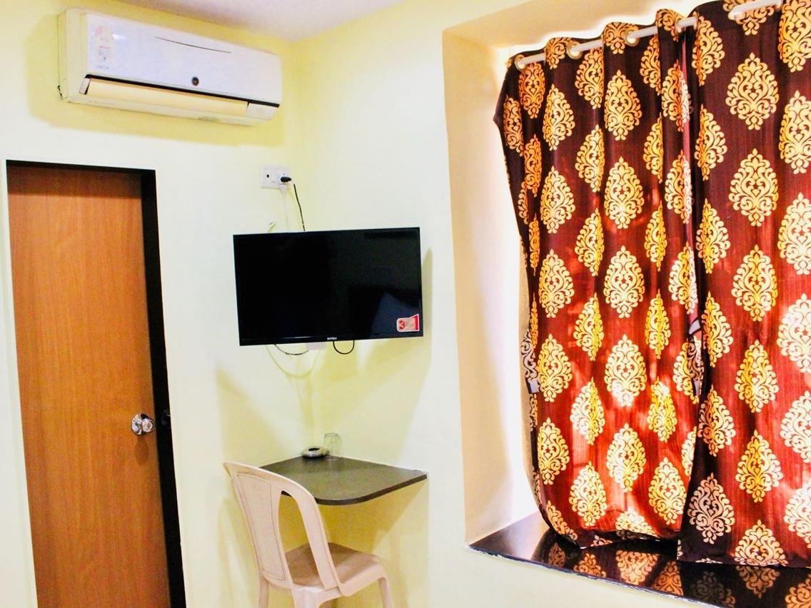 Akshara Residency Hotel Mumbai Exterior photo